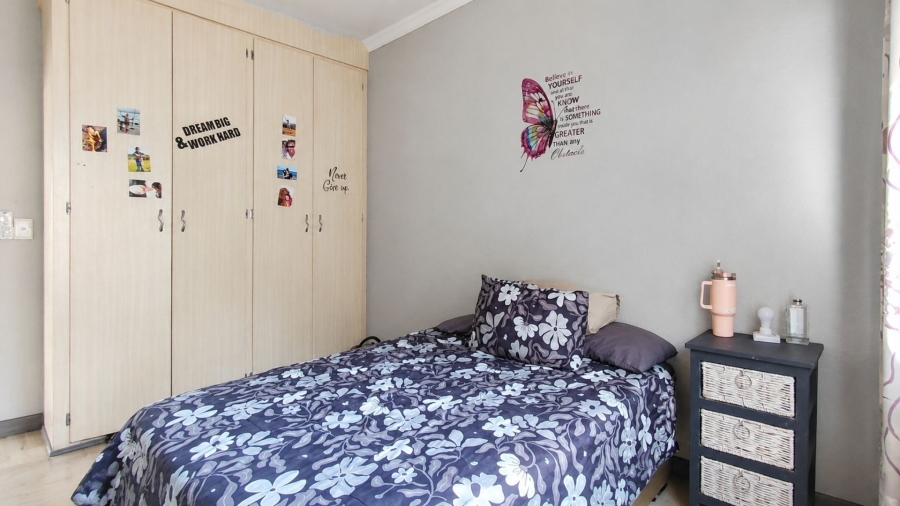 4 Bedroom Property for Sale in Safari Gardens North West